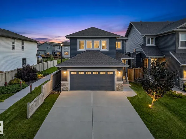 3519 8th St NW, Edmonton, AB T6T 1A2