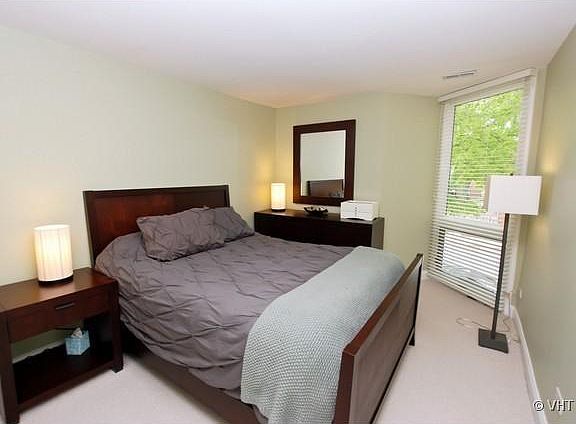 4th image of 2140 N Lincoln Ave APT 5206
