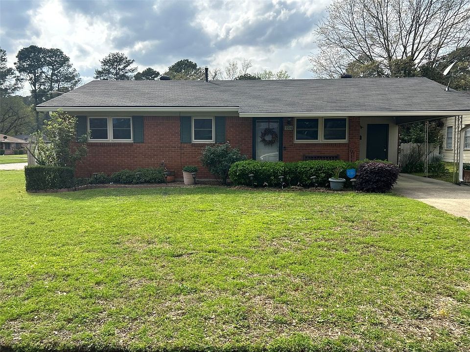 1st image of 5914 Lakehurst Cir