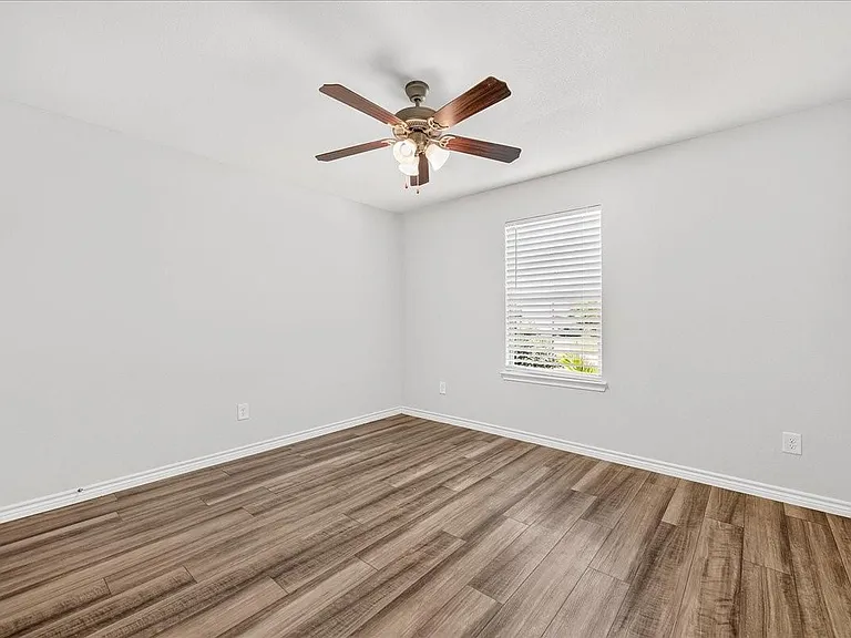 7826 Bullrider Dr — Photo 25