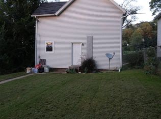 731 22nd St #A, Moline, IL 61265