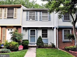 1648 Harvest Green Ct, Reston, VA 20194