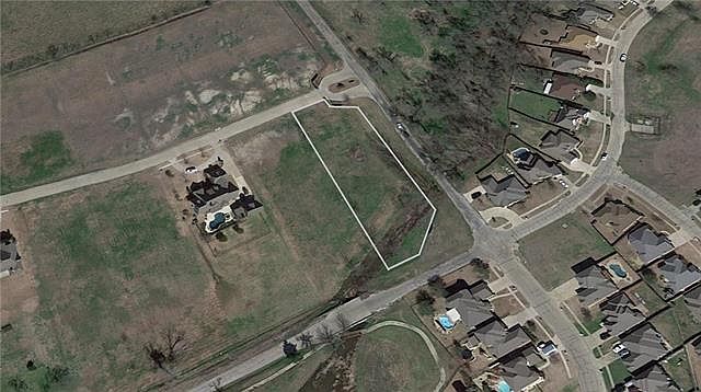 1st image of 1001 Estate Dr