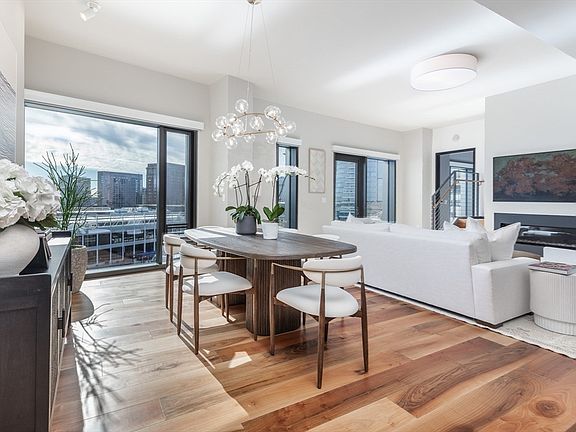 4th image of 300 Pier 4 Blvd #Penthouse J