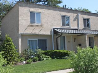 134 Green Bay Rd, Glencoe, IL 60022