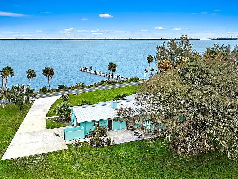 6205 S Indian River Dr — Photo 5