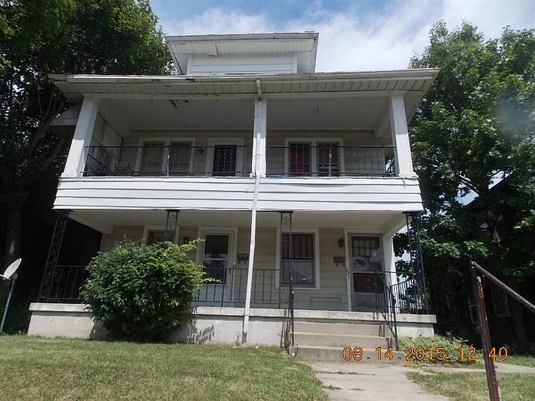1st image of 25 E Hillcrest Ave