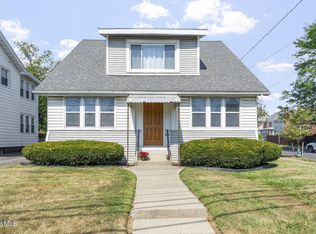 185 Whitehall Rd, Albany, NY 12209