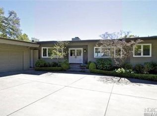 490 Fairhills Dr, San Rafael, CA 94901