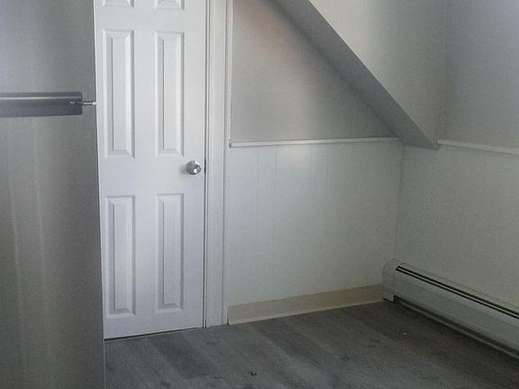 4th image of 86 Thorniley St APT 3
