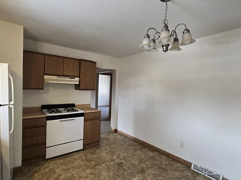 506 Frazier St #B — Photo 7
