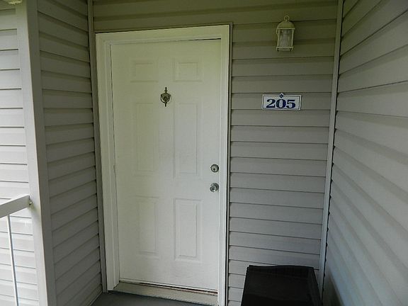 2nd image of 2593 Grassy Point Dr Unit 205