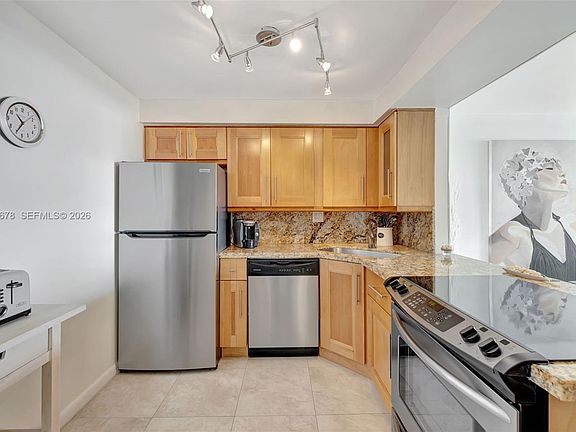 4th image of 1400 S Ocean Dr APT 1001