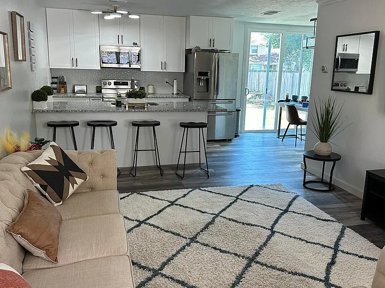 9426 Celine Dr — Photo 4