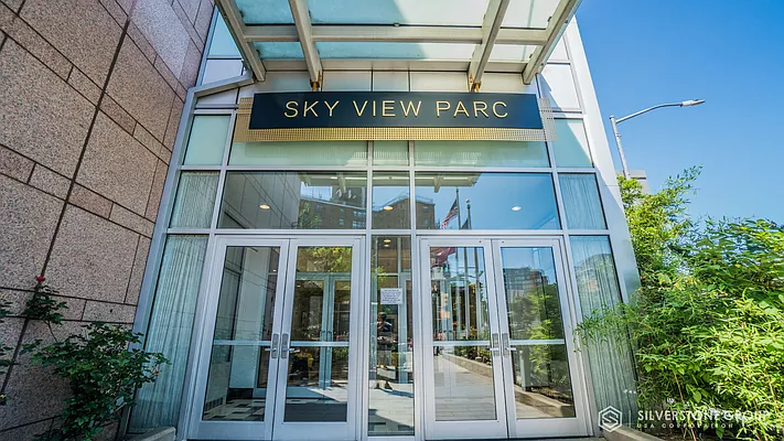 Sold by Silverstone Group USA Corp. | media 53