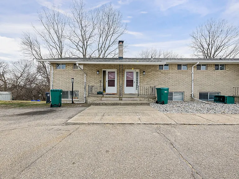 149 Huronview Ct — Photo 18