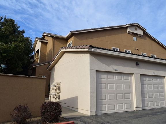 2nd image of 501 Gibson Dr APT 724