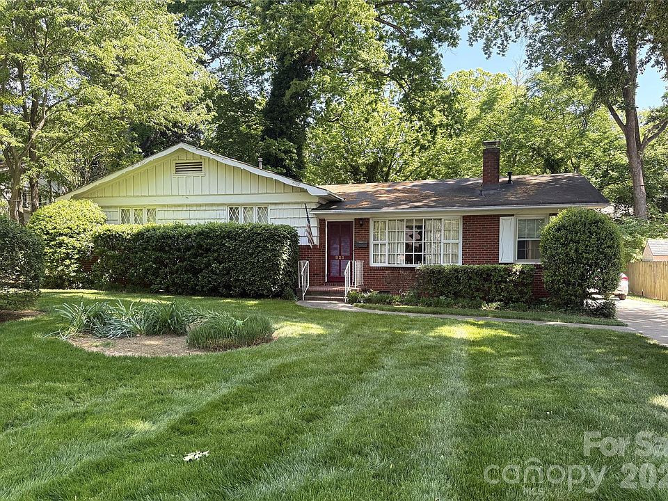1st image of 821 Burnley Rd