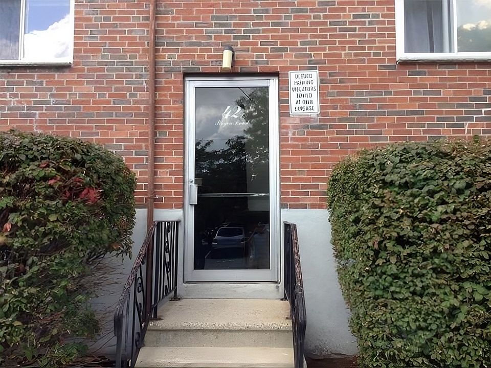 1st image of 42 Bryon Rd APT 1