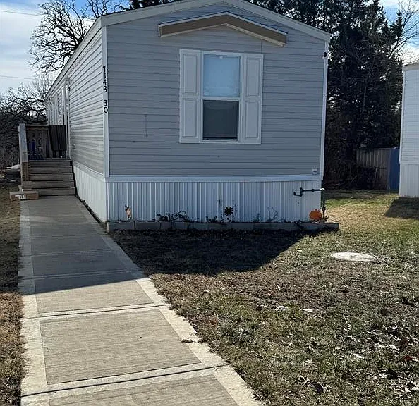 7143 Forest Dr — Photo 1