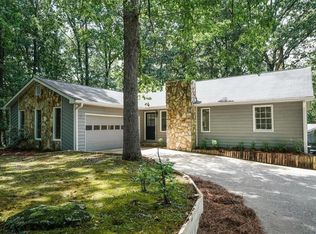 1835 Commonwealth Ave, Cumming, GA 30041