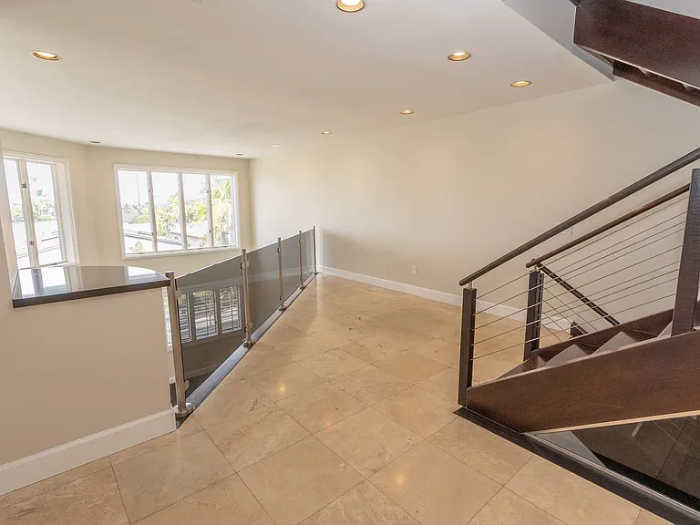 2511 Manchester Ave — Photo 15