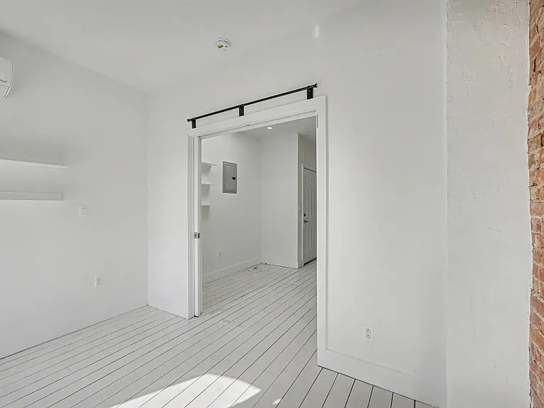 317 E 5th St #5B — Photo 5