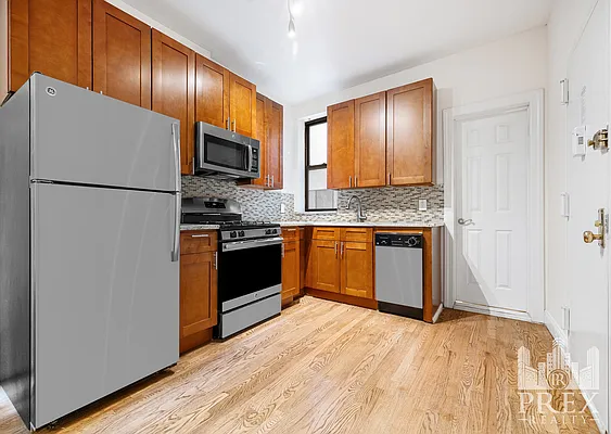 Rented by PREX Realty Corp | media 2