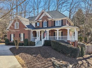 4020 Hampshire Ct, Suwanee, GA 30024