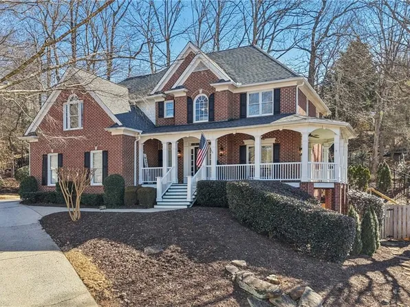 4020 Hampshire Ct, Suwanee, GA 30024