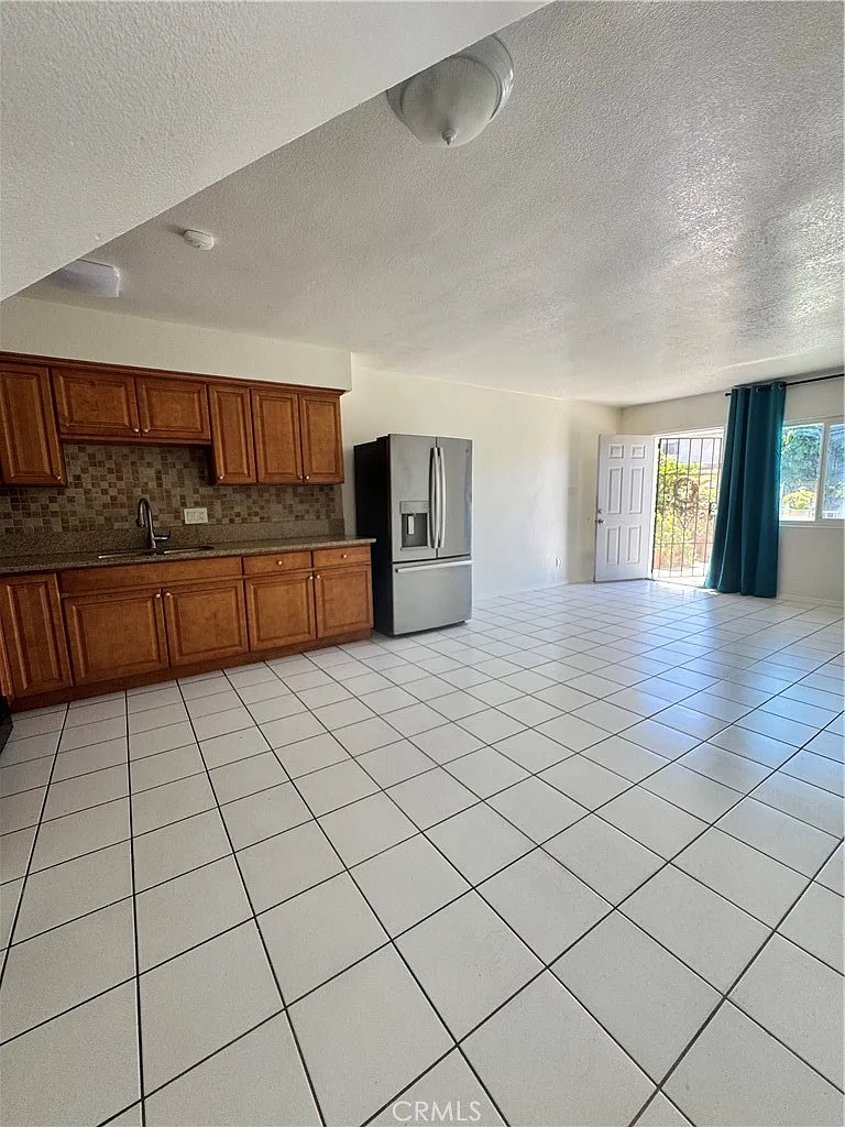 2 bed, 1.5 bath, 990 sqft, $2,600 — Photo 1