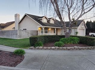 1636 Beacon Hill Dr, Salinas, CA 93906