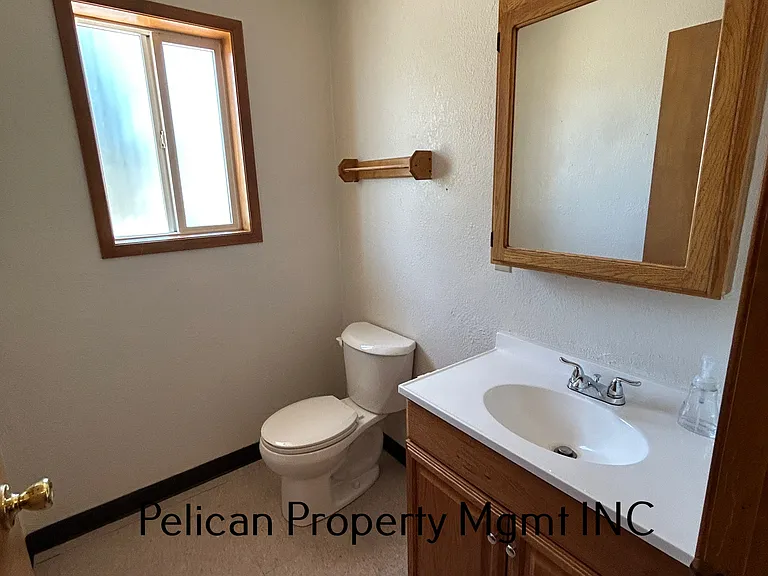 2055 N Eldorado Ave — Photo 2
