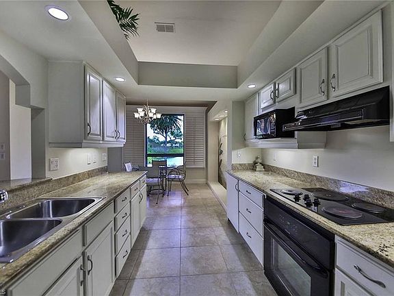 5th image of 27175 Oakwood Lake Dr