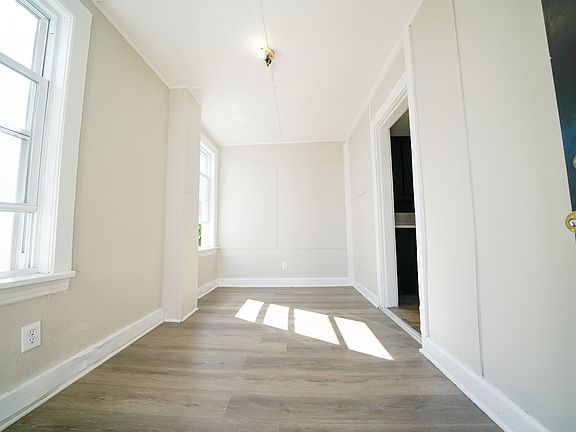 2nd image of 18 Blossom St #22B