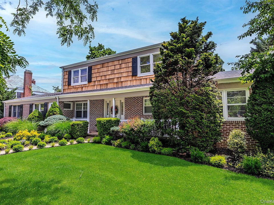 1st image of 467 Hempstead Avenue