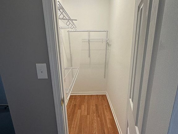 4th image of 505 S Washington St #2