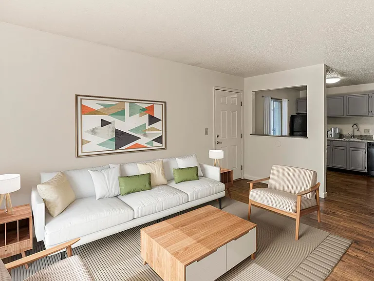 Westport Crossing Apartments — Photo 33