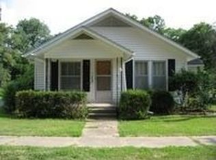 408 E 4th St, Stuttgart, AR 72160