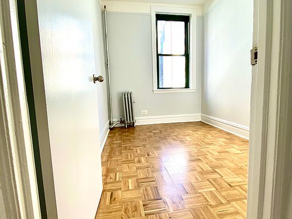 4th image of 524 E 79th St APT 6C