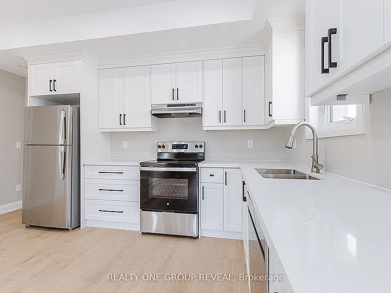 227 Grenfell St #3 — Photo 14