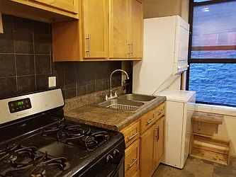 Rented by Lang Realty LLC