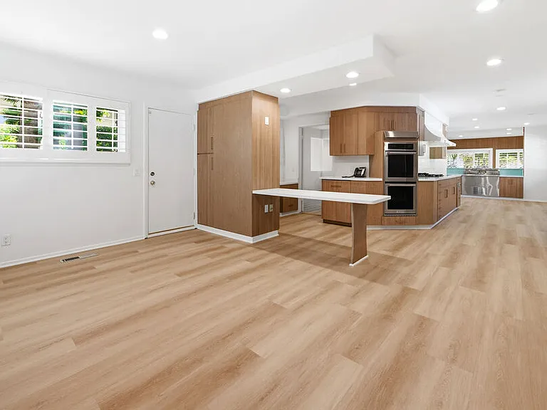 8900 Alto Cedro Dr — Photo 25