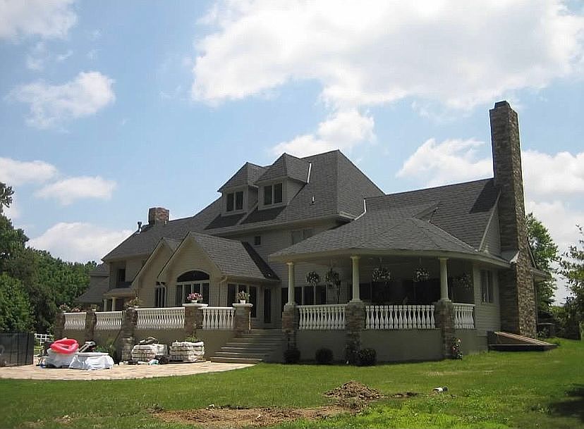 2nd image of 60 Cranbury Neck Rd