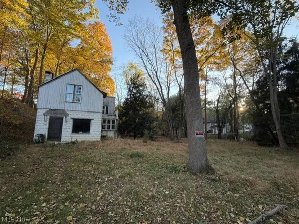 354 Mount Pleasant St, Clinton, OH 44216