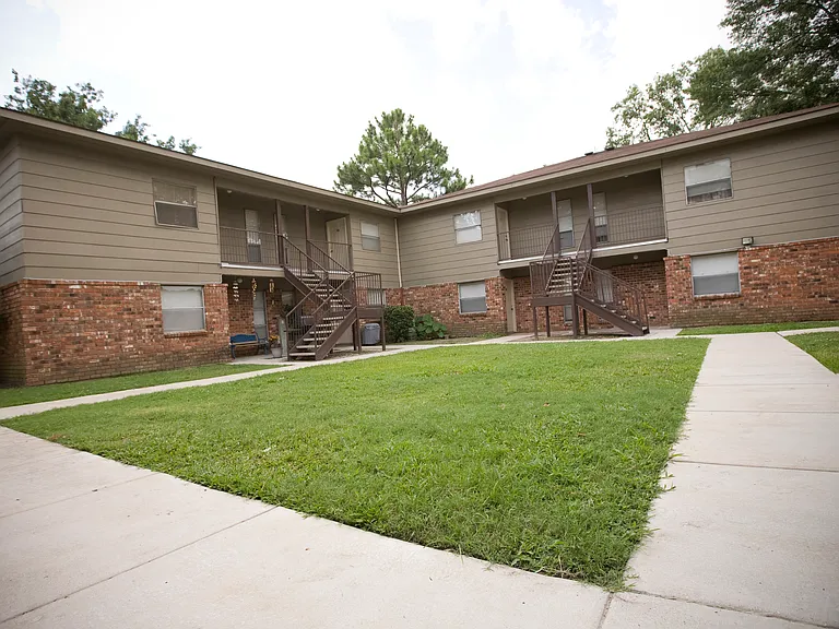 Carol Sue Apartments — Photo 6