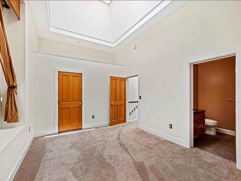 331 Keller St #4 — Photo 21
