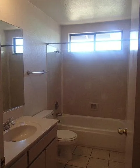 2109 California Dr — Photo 10