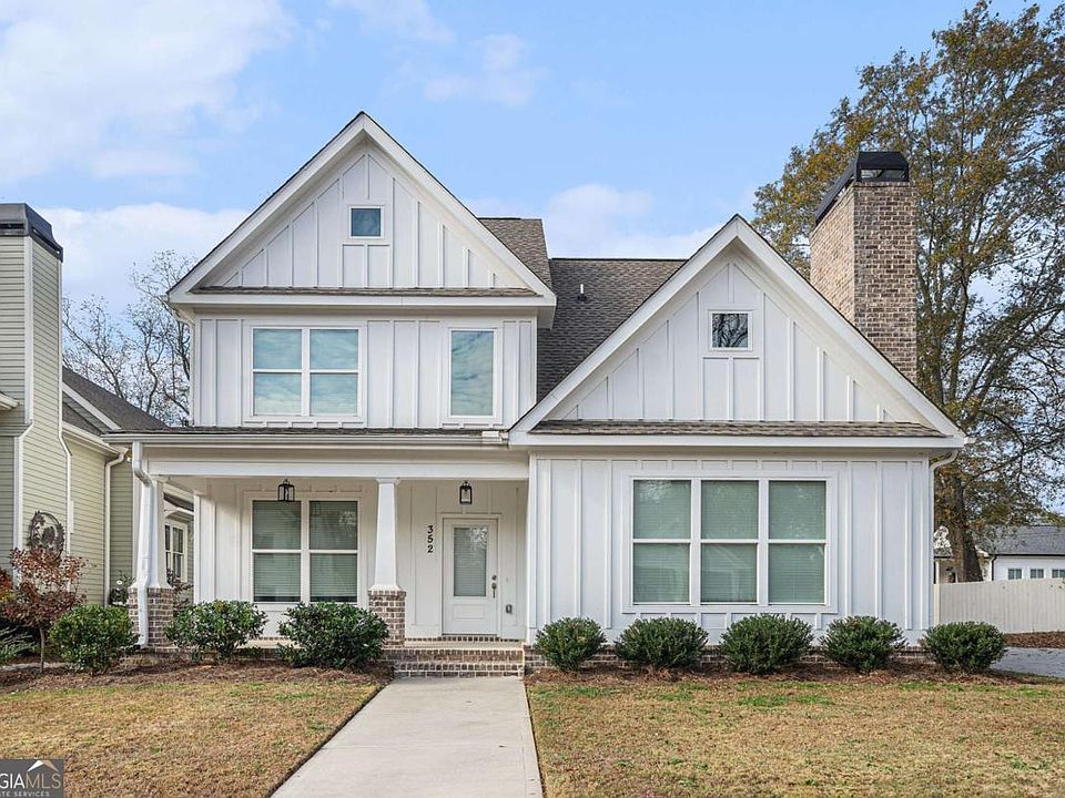 1st image of 352 Davis St