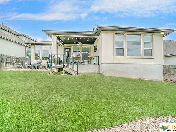 5th image of 300 Panzano Dr